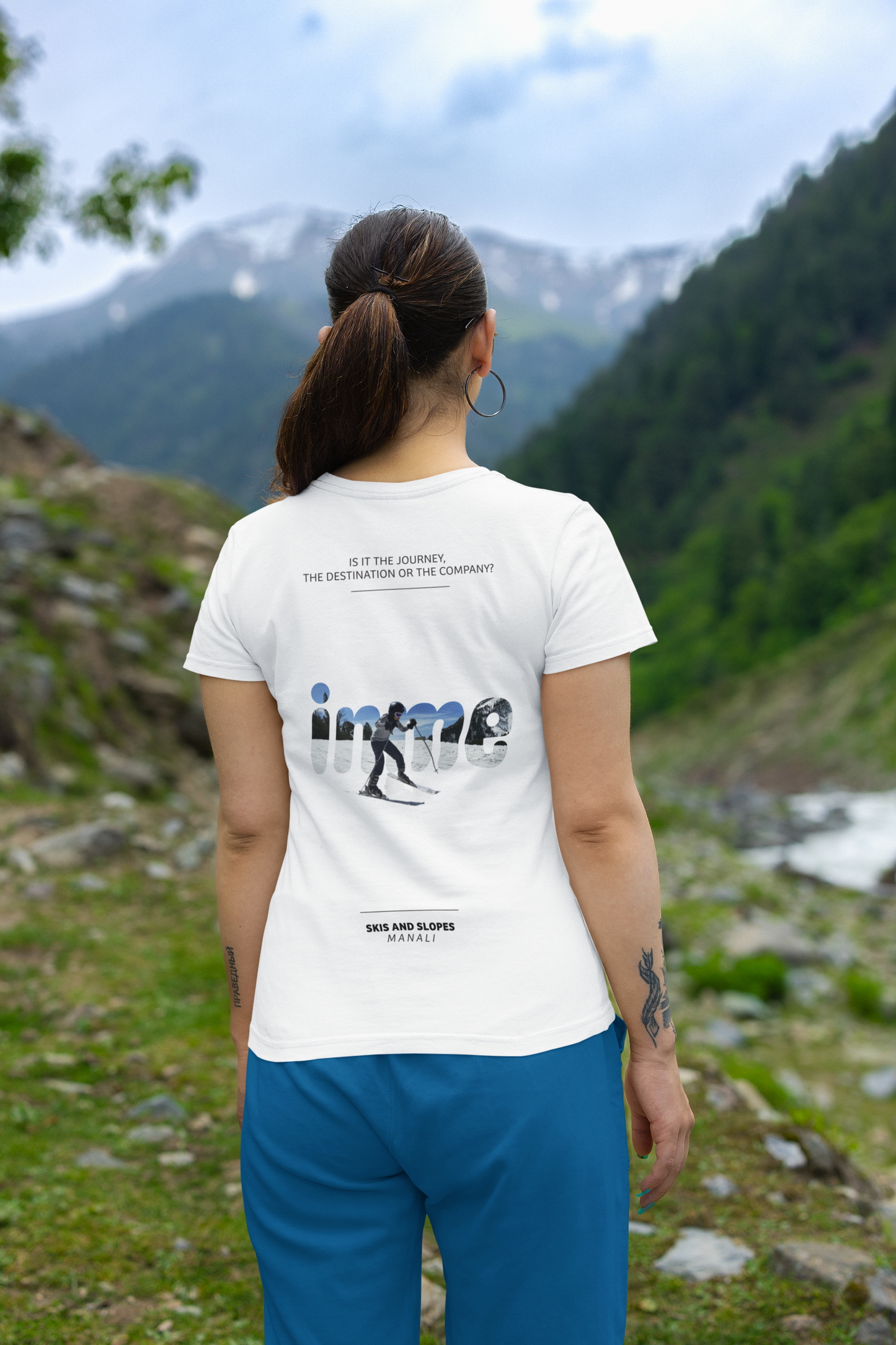 Ski n Slopes | T-Shirt | Round Neck