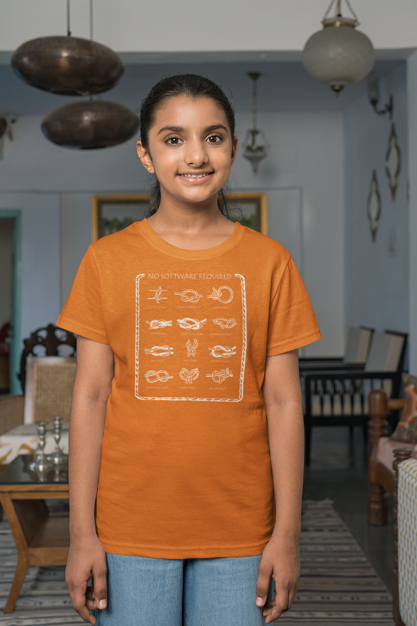 Knots | T-Shirt | Round Neck